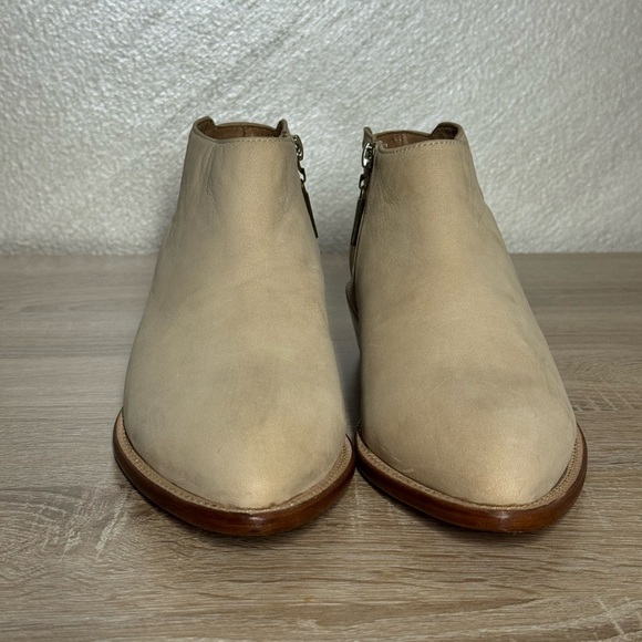 Lucchese Women’s 9.5B Kate Goat Size Zip   Sand Low Ankle Boots Western Boho - Picture 2 of 13